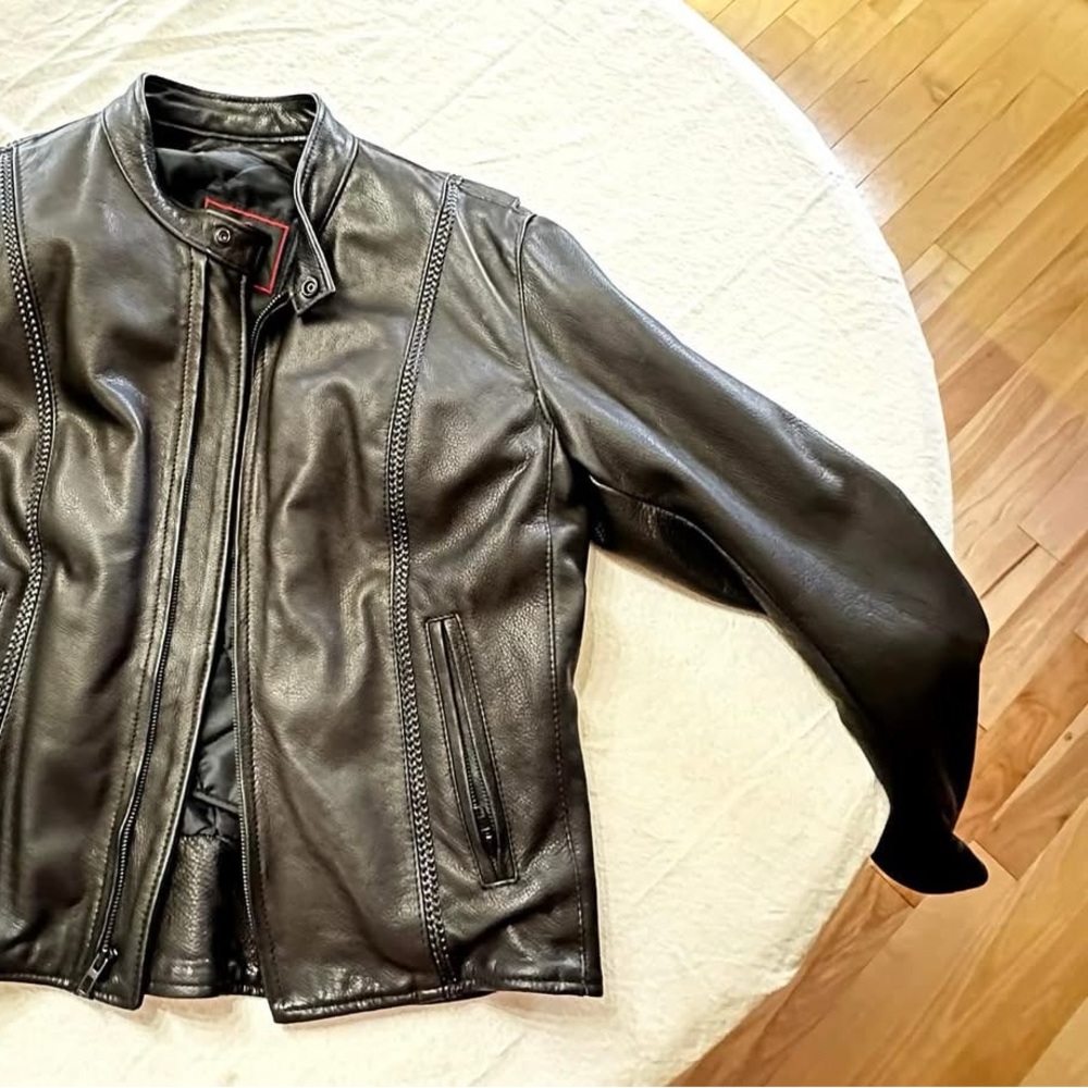 Leather Biker Jacket  Like New Fashions by Rose 🌹with removable lining SZ L 🌹🌹🌹